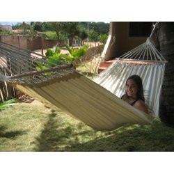 Naturvit hngmatta med tvrpinnar