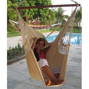 Naturvit hngande stol i tyg